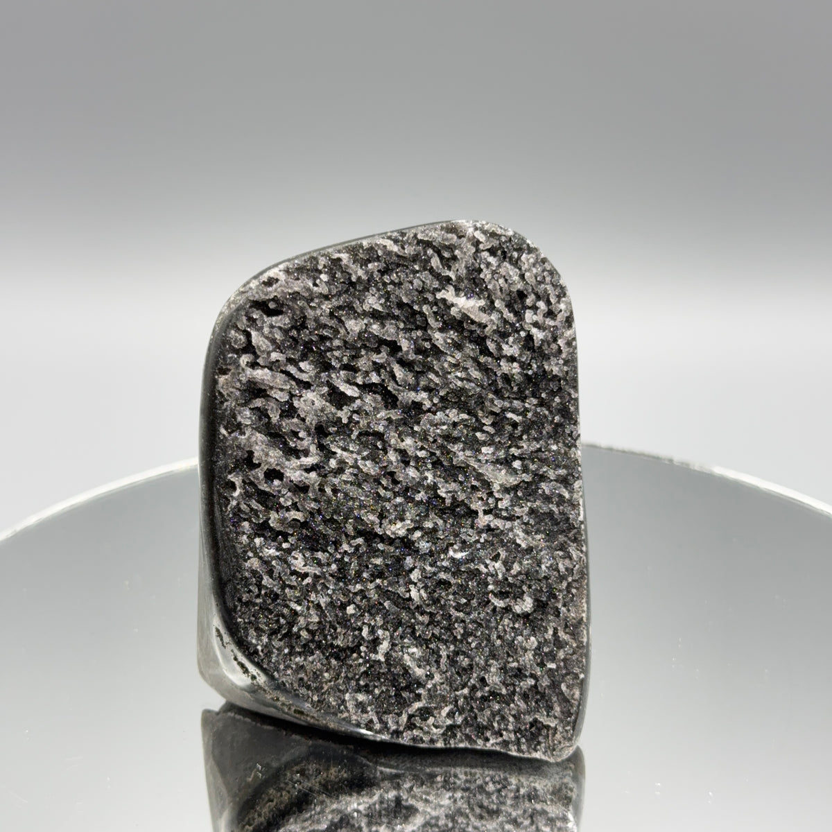 Schwarzer Amethyst Cut Base