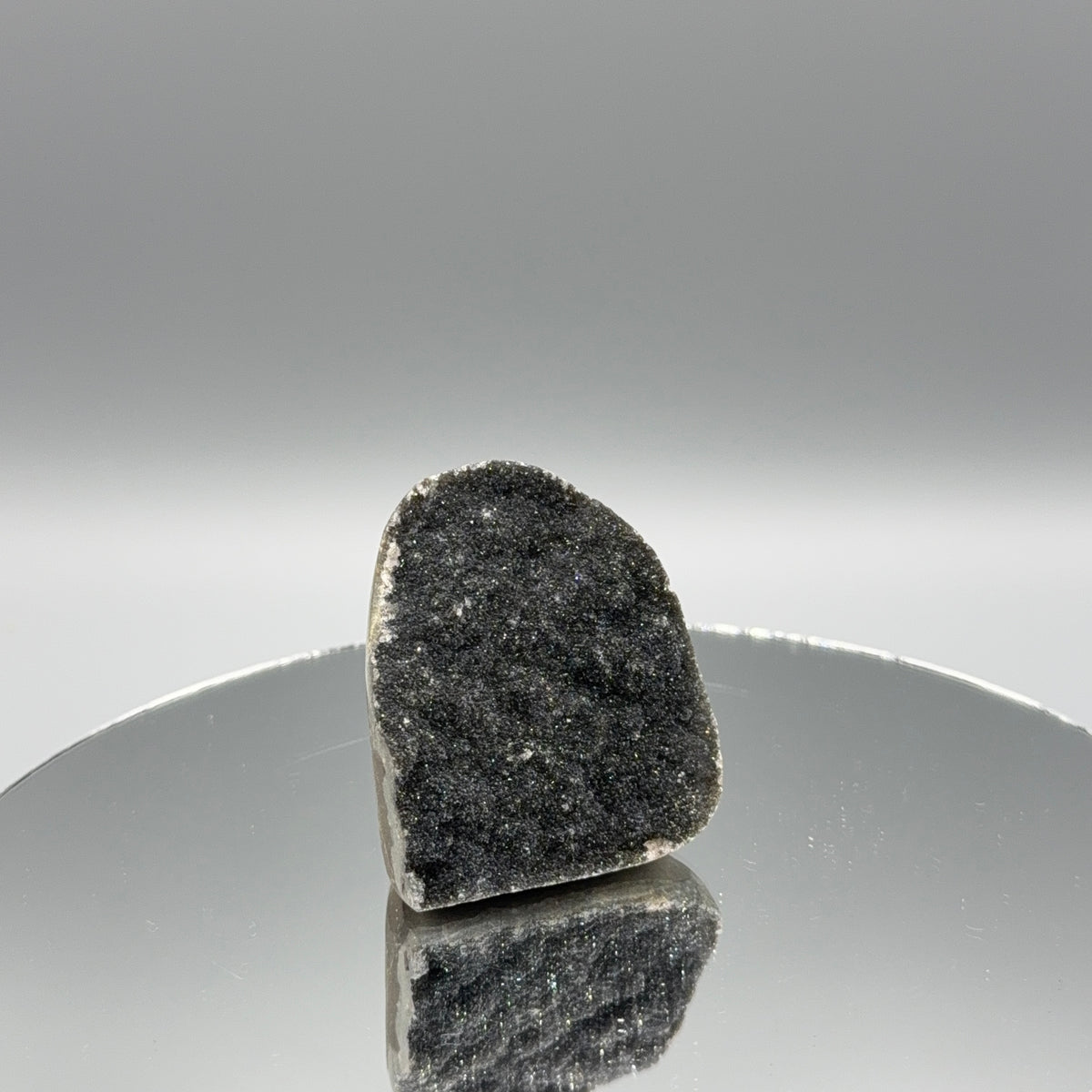 Schwarzer Amethyst Cut Base