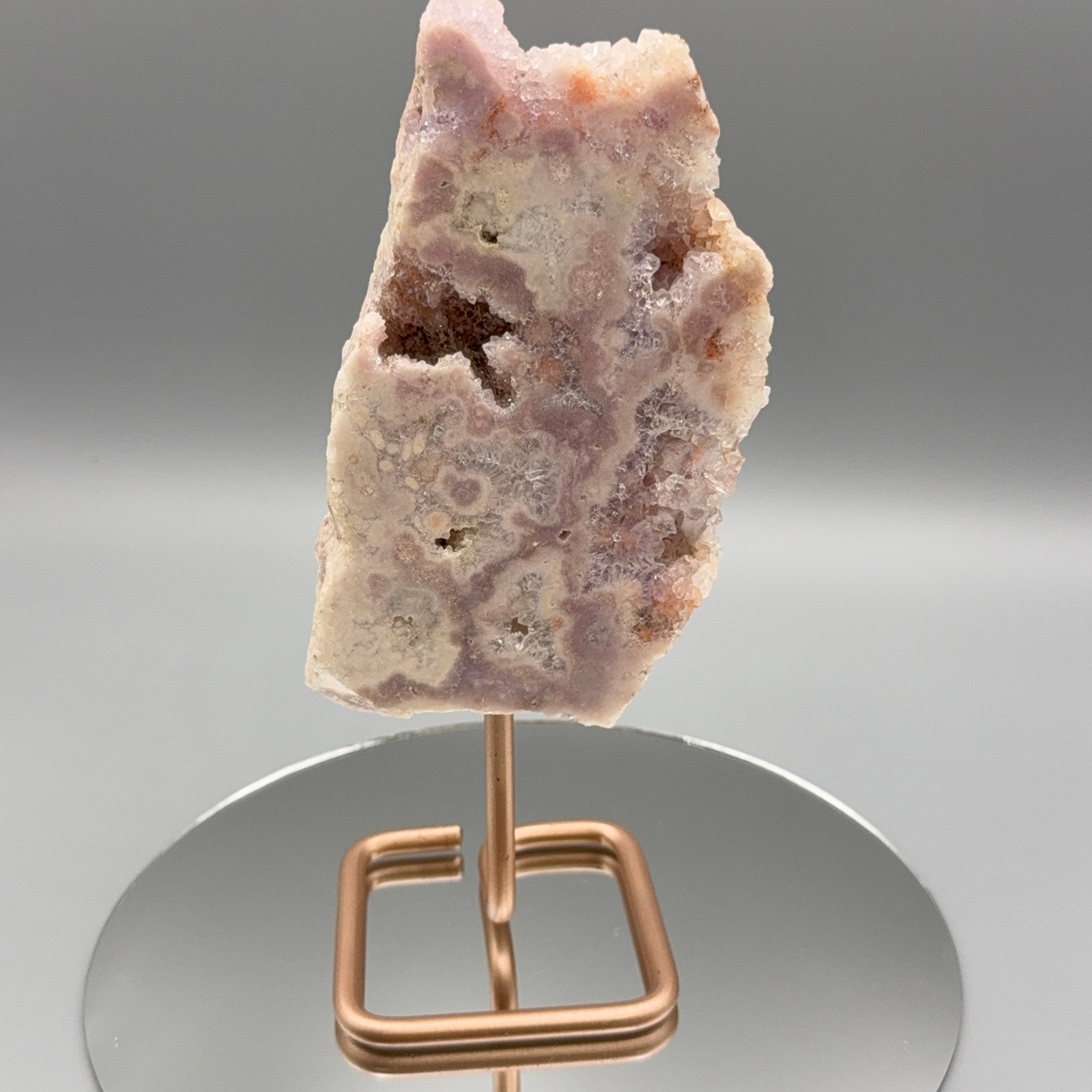 Pink Amethyst auf Ständer