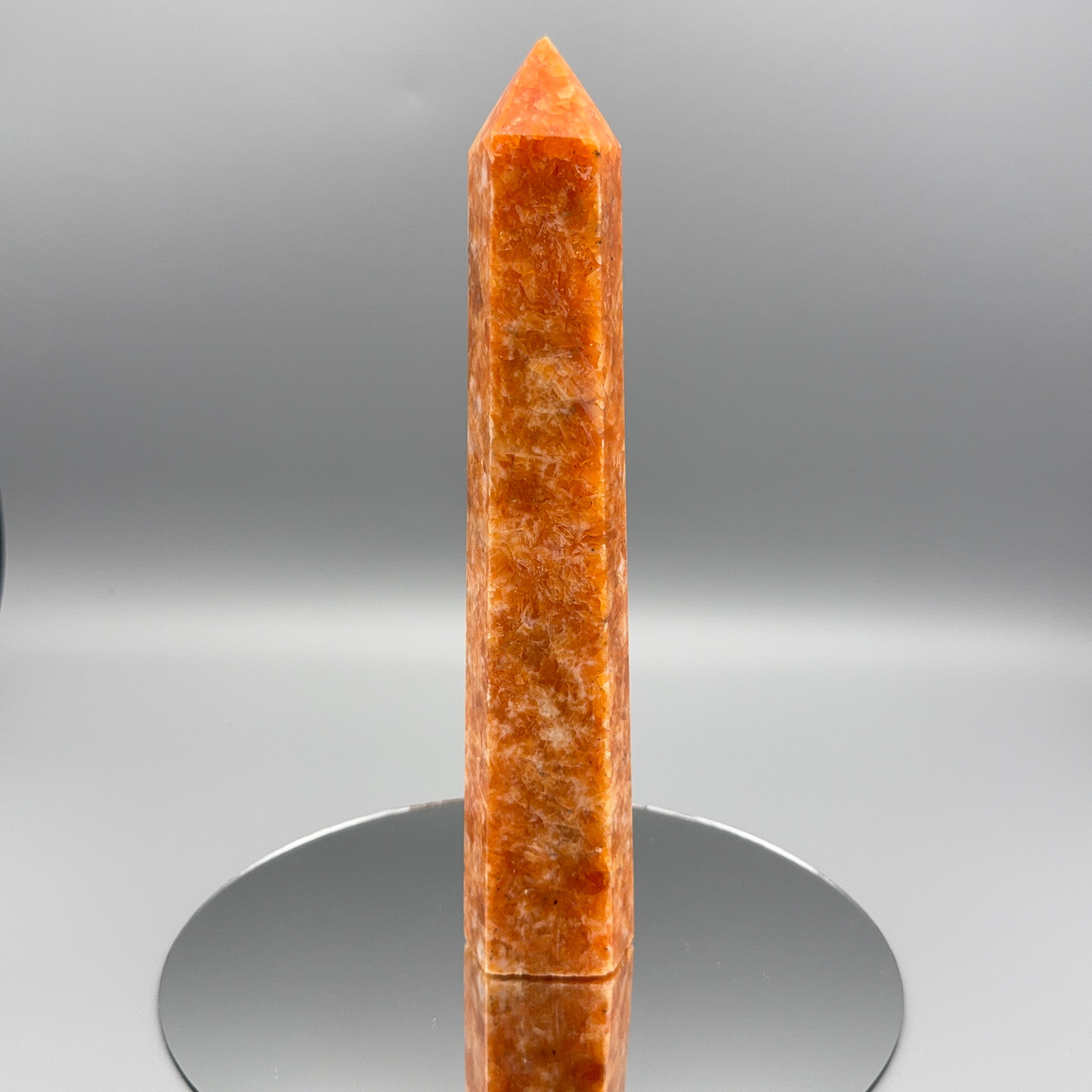 Orangen Calcit Turm