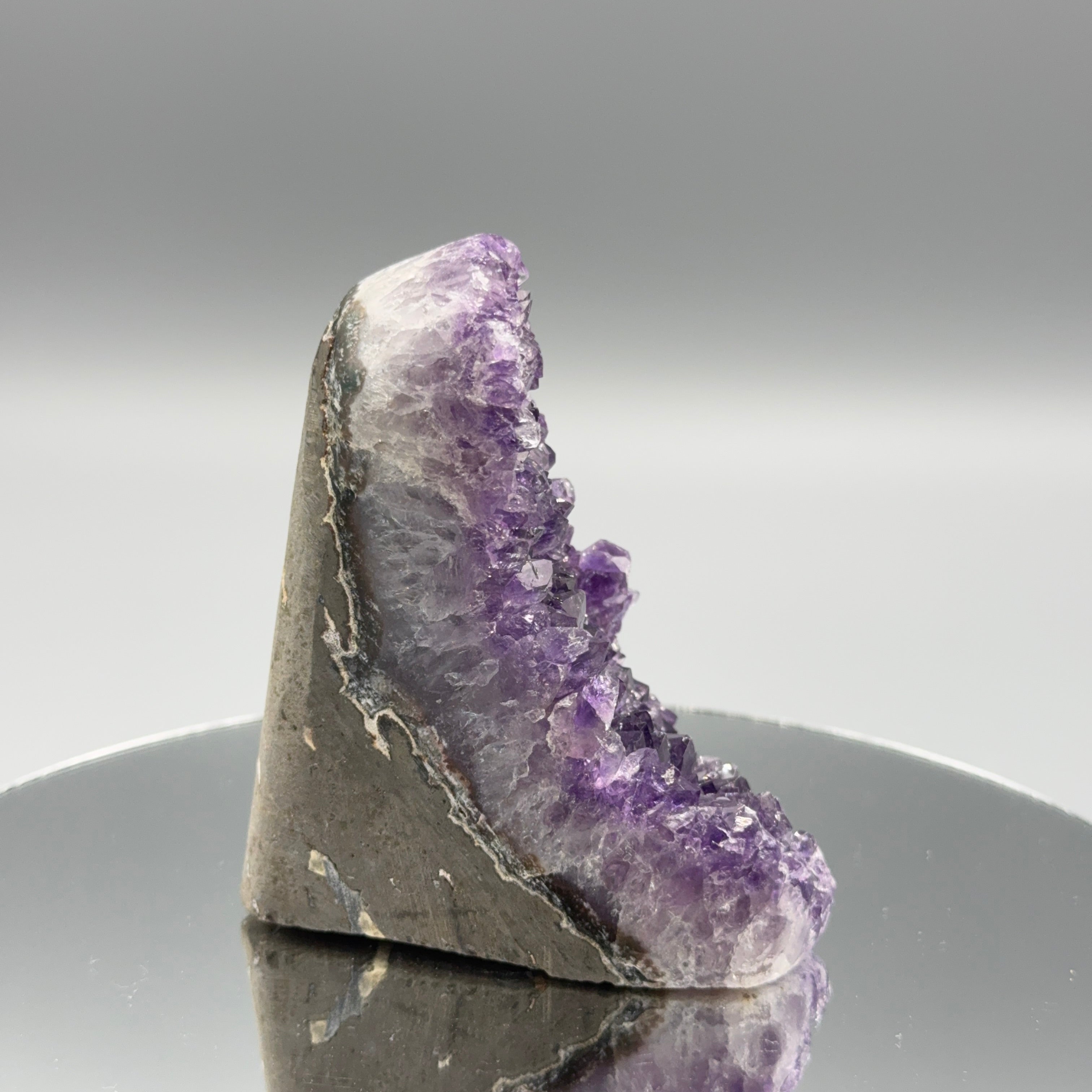 AMmethyst Cut Base