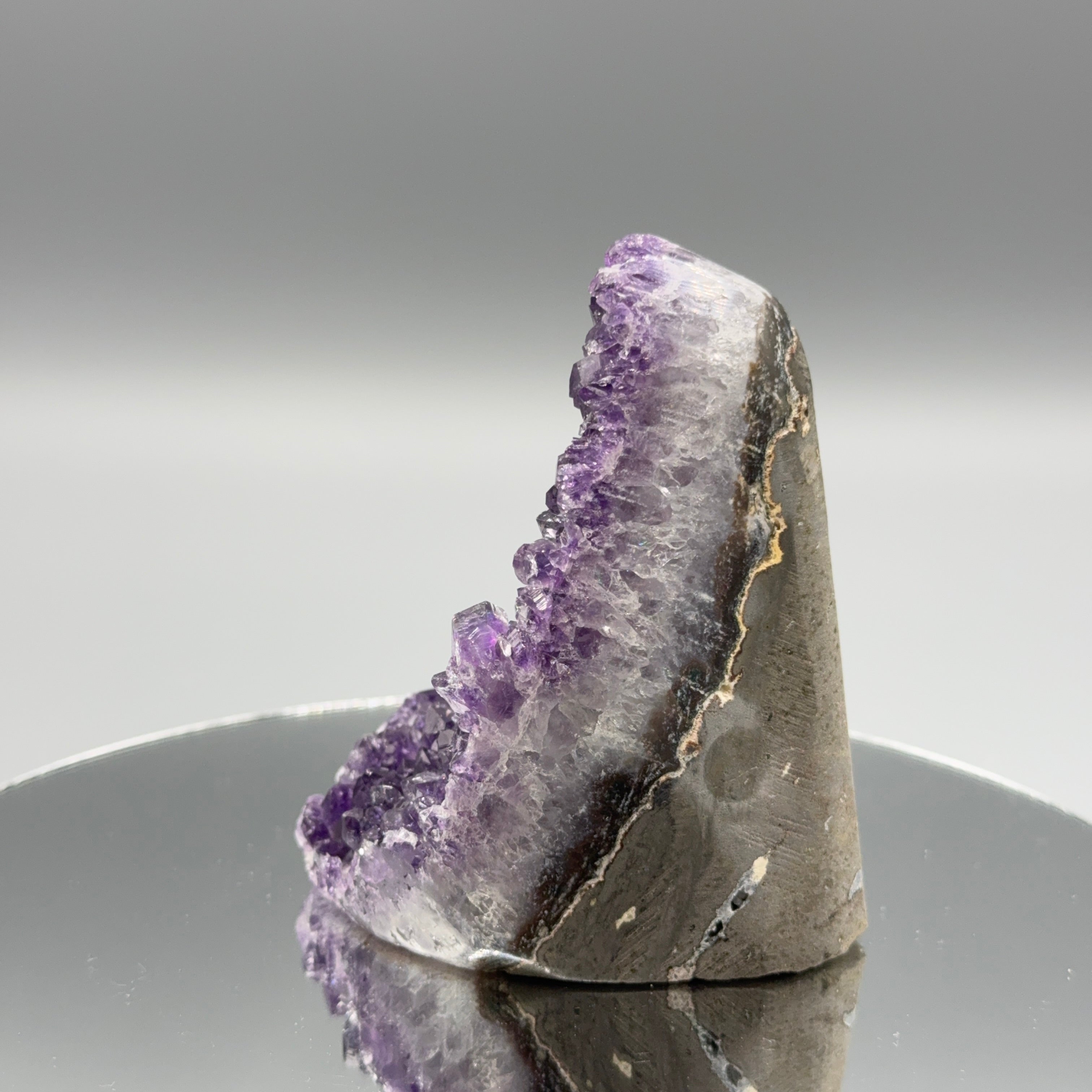 AMmethyst Cut Base